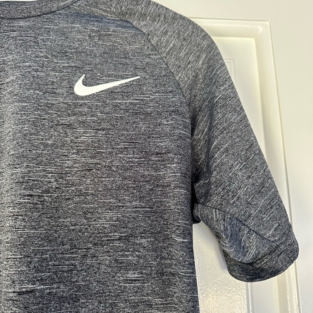 Nike Men's Gray Dri-Fit Shirt - Picture 3 of 5